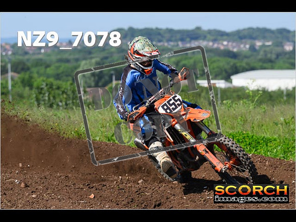 Experts-063