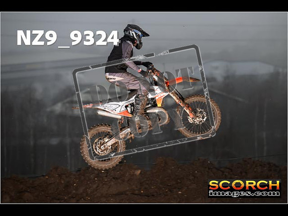 Experts-074