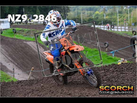 Experts-064