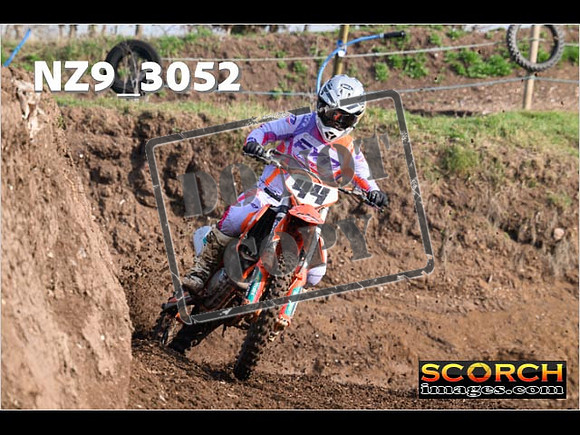 Experts-090