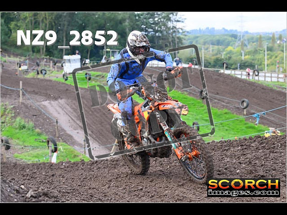 Experts-070