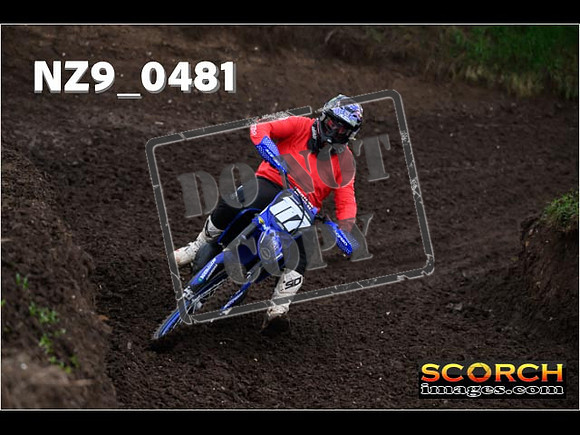 Experts-037