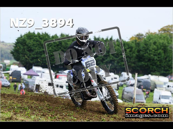 Experts-084