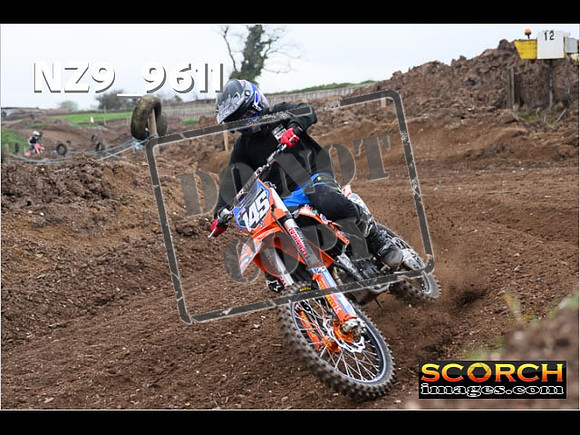 Experts-066