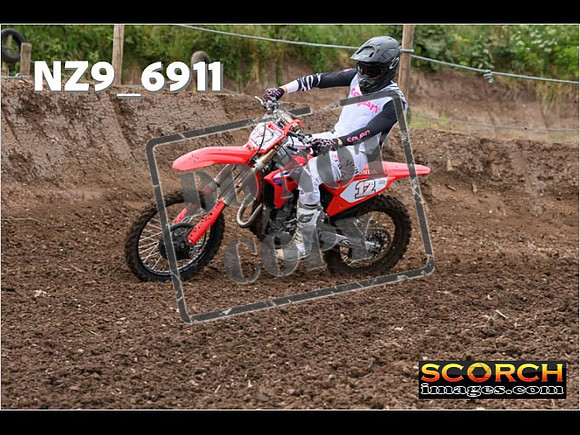 Experts-040