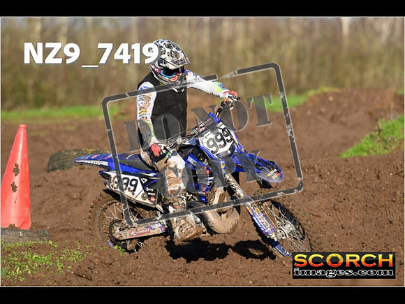 Experts-073
