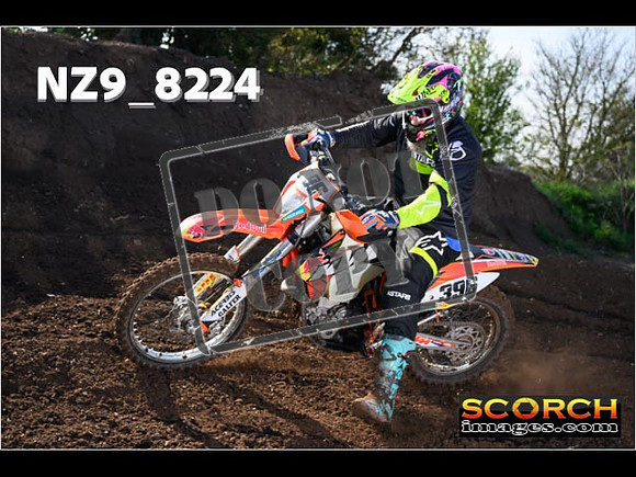 Thur10Apr-027
