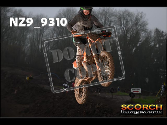 Experts-060