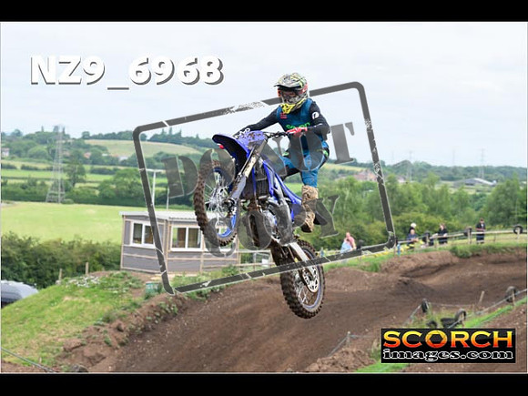 Experts-092