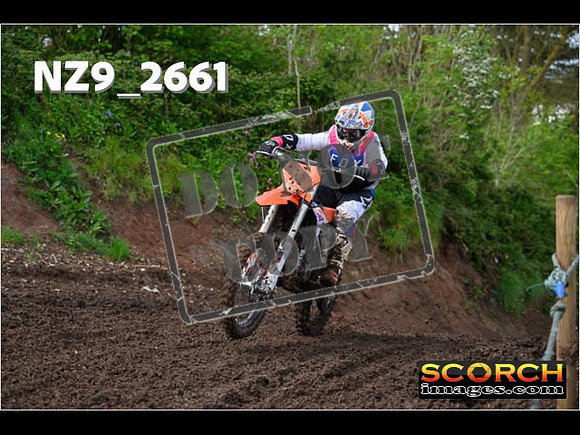 Experts-124