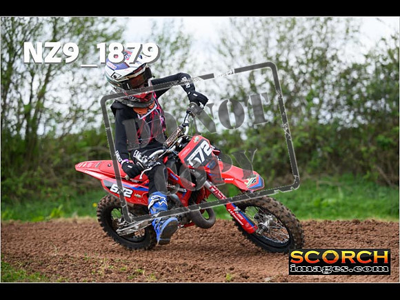 85's-060
