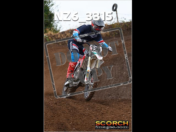 Experts-093
