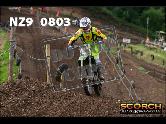 Experts-071