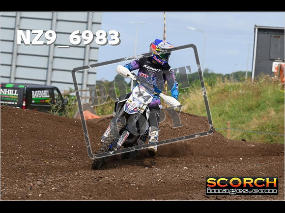 Experts-380