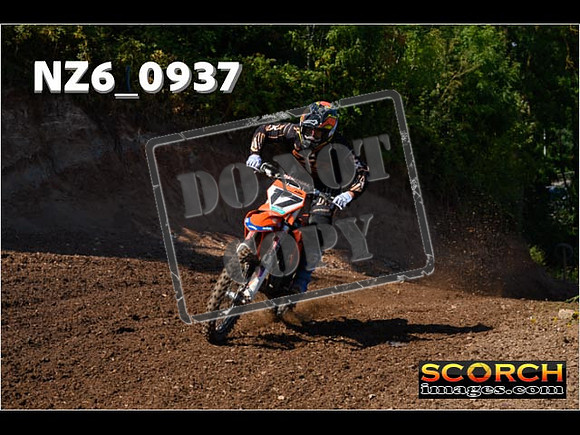 Experts-092