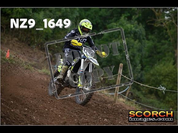 IntersGreenOrange-055