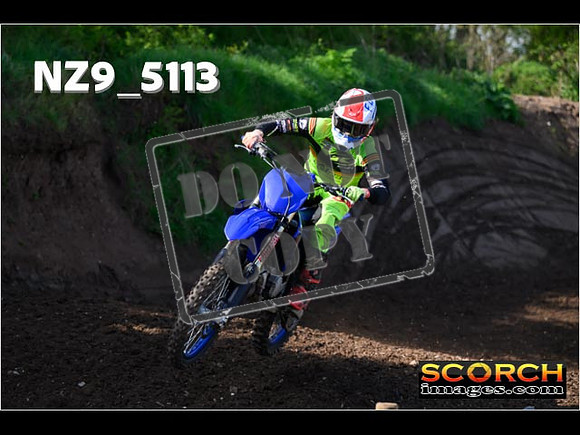 Experts-024