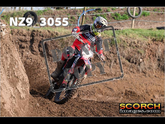 Experts-093