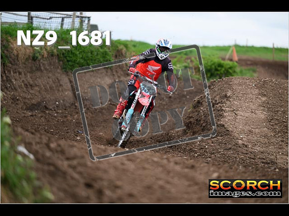 Thur08May-005