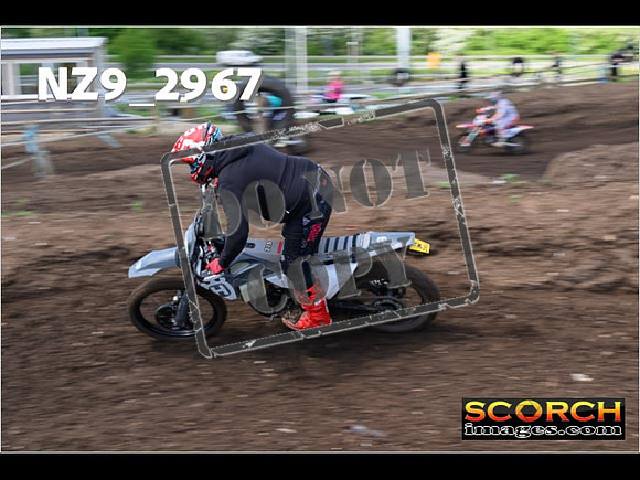 Inters-215