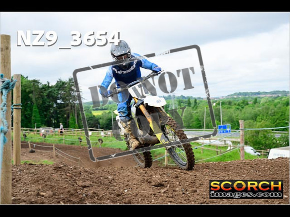 Experts-103