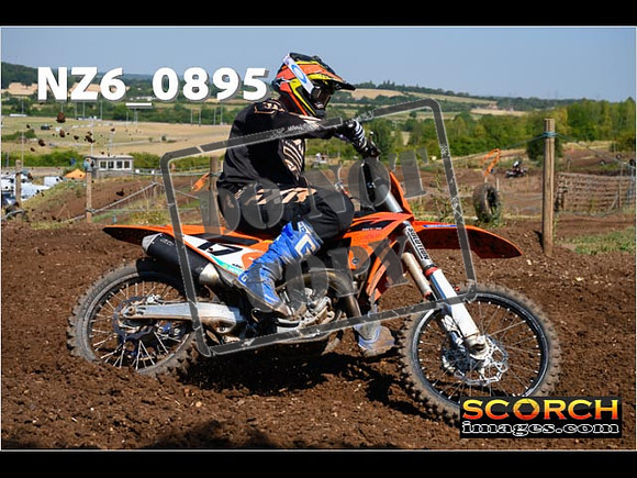 Experts-055