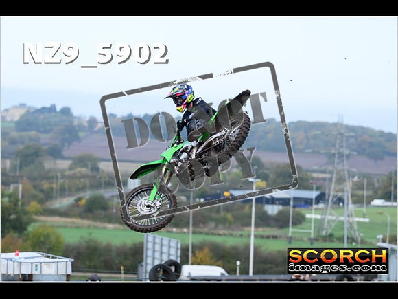 Experts-069