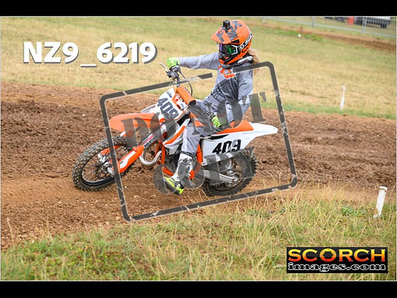 85's-094