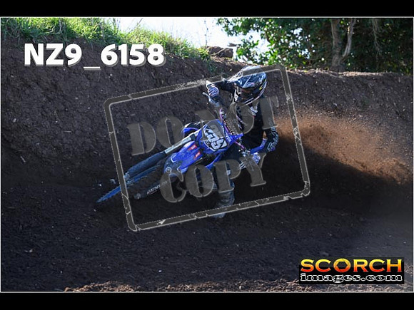 Experts-073