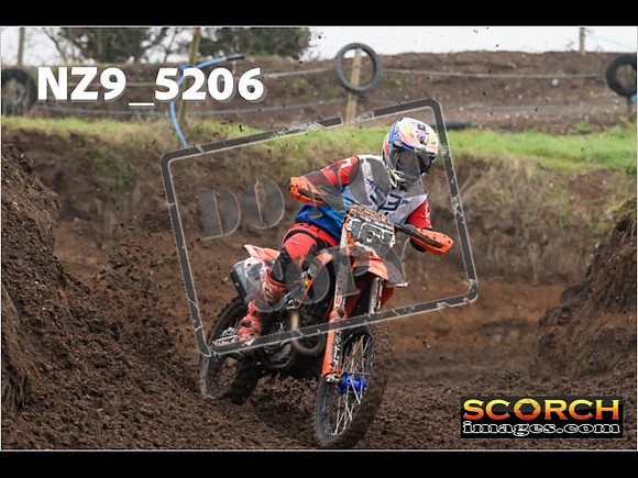 Experts-070