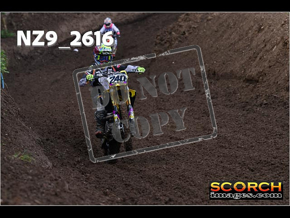Experts-083