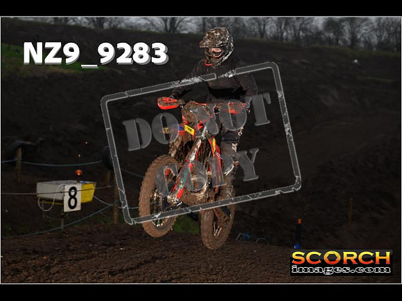 Experts-035