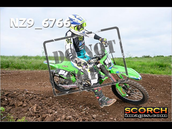 Experts-367