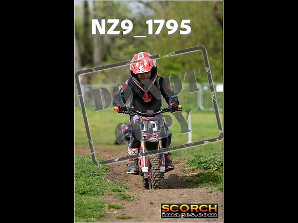 Pee Wee Kids Track-45