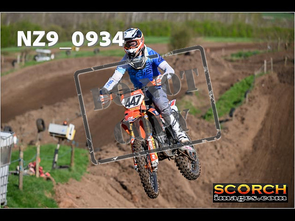Experts-102