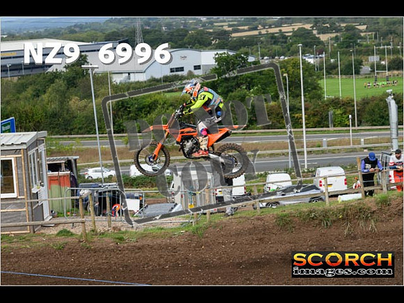 Experts-070