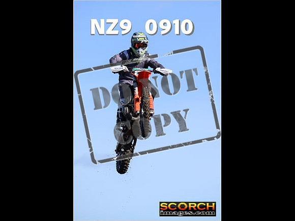 Experts-085