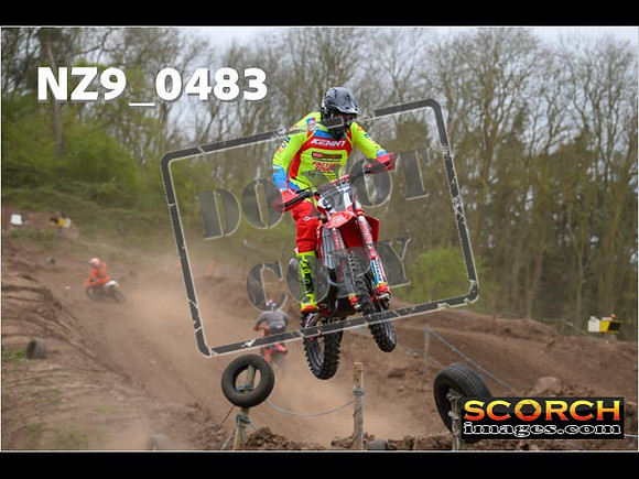 Inters-081
