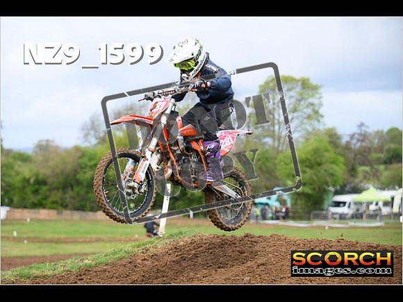 85's-043