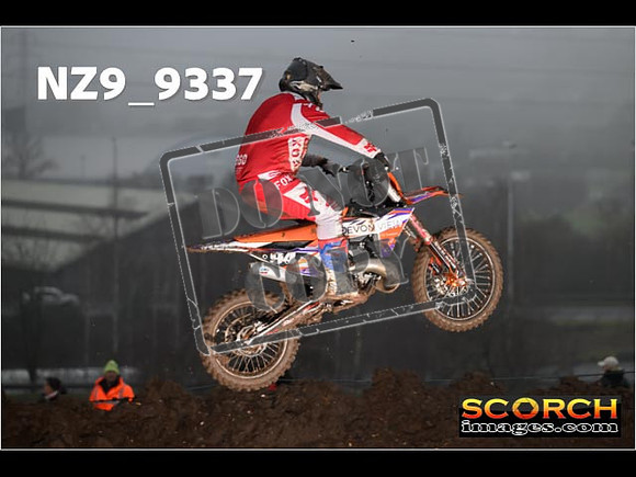 Experts-087