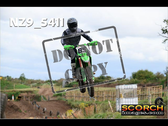 Experts-187