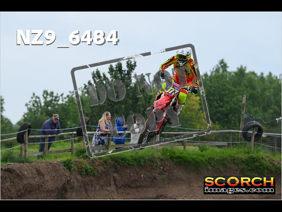 Experts-292