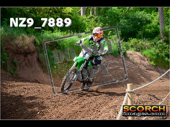 IntersGreenOrange-091