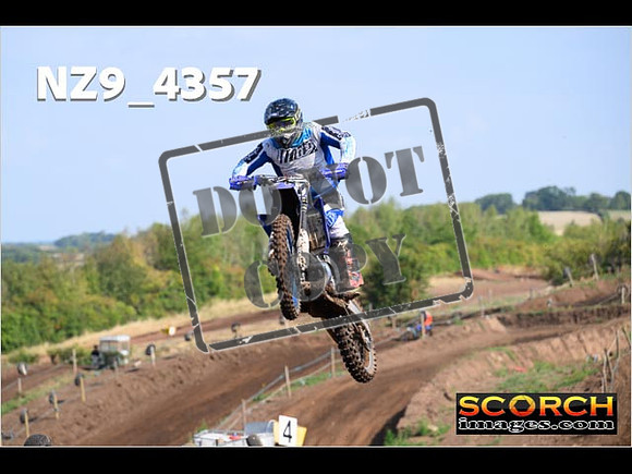 Experts-089