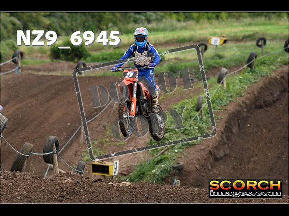 Experts-071