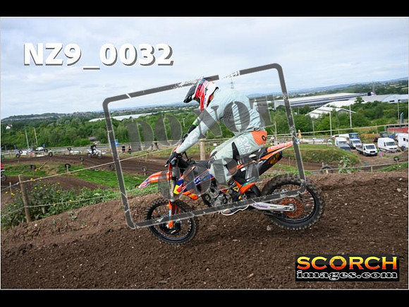 Inters GreenOrange-042