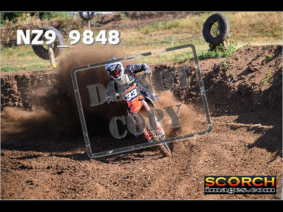 Experts-059
