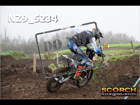 Experts-094