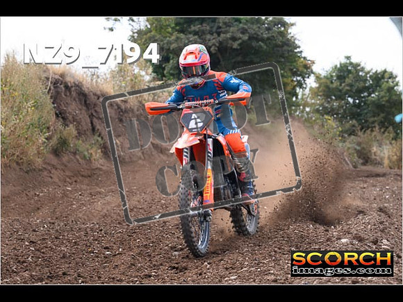 Experts-097