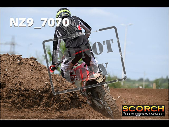 Experts-465